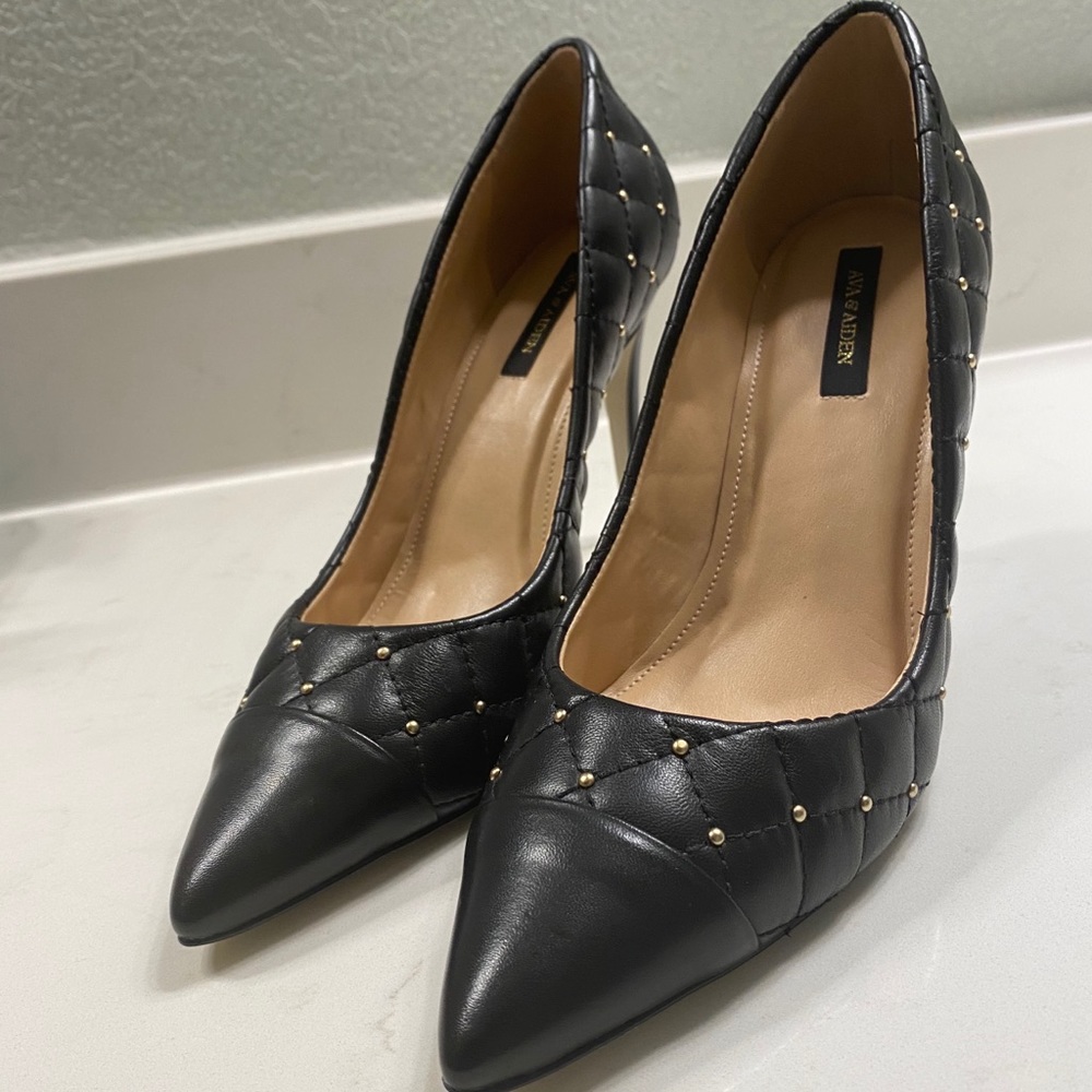 Ava & Aiden Size 8 woman’s pumps